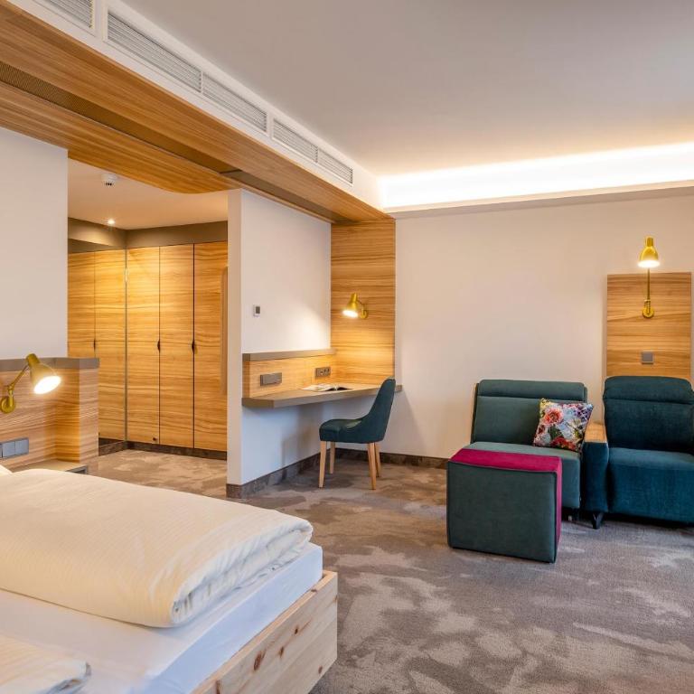 Hotel FrechDachs - Deluxe Doppelzimmer - 5