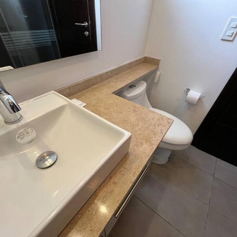 Departamento junto al Hotel Dann Carlton, 2 dormitorios, 4 personas, 2 estacionamientos, wiffi - Apartamento de 2 dormitorios - 7