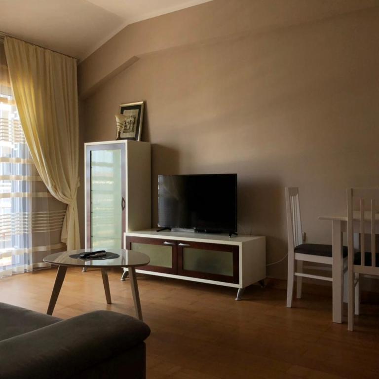 City M - Apartment with Sea View - 13