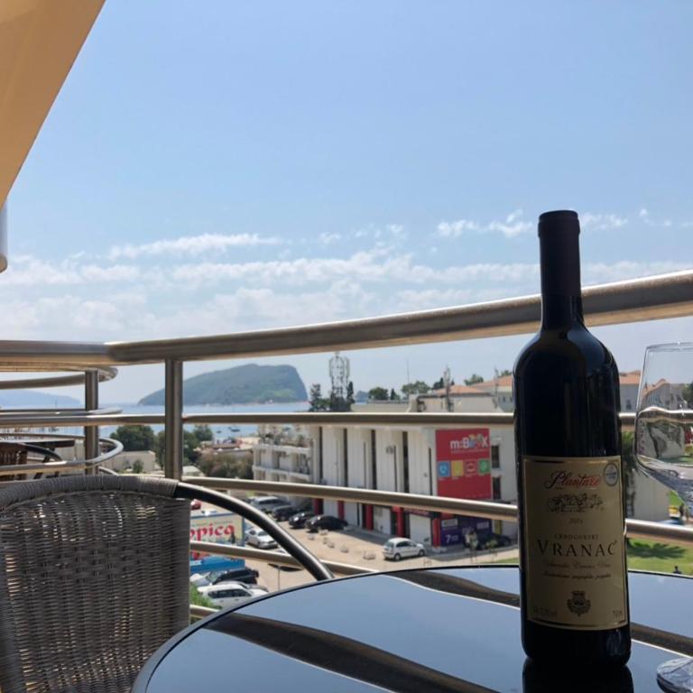 City M - Apartment with Sea View - 17