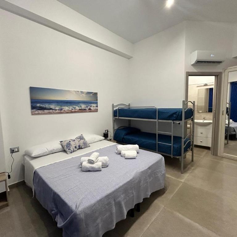 CASA DI ANGELA 2.0 - Camera Quadrupla con Bagno Privato - 4