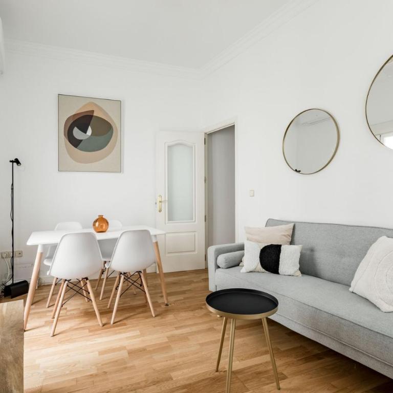 GuestReady - Spanish Pulse near Plaza Mayor - Two-Bedroom Apartment - 2