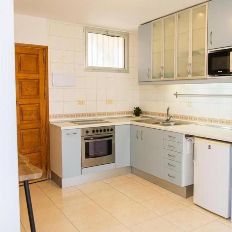 Sunny Ocean View Terrace 3BR Retreat by the Ocean Costa Adeje - Apartamento de 3 dormitorios - 31