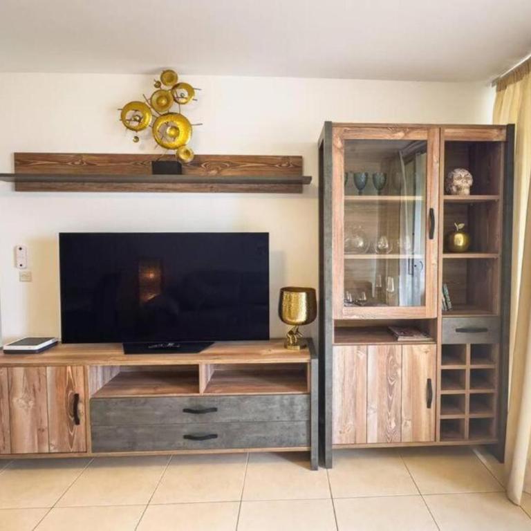 Sunny Ocean View Terrace 3BR Retreat by the Ocean Costa Adeje - Apartamento de 3 dormitorios - 29