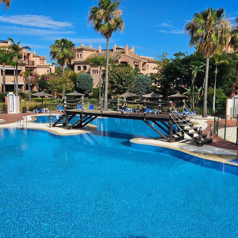 Modern 2BR APT second line Marbella Beach, Pools and Paddle - Apartamento de 2 dormitorios - 9