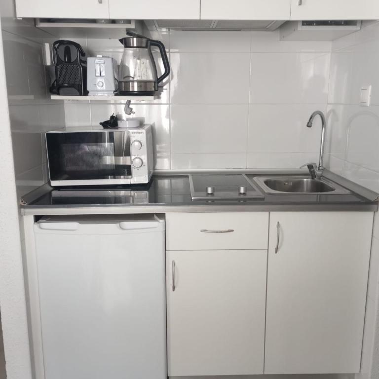 San Francisco 10 Boutique Apartments - Centro Alicante, a pasos de Playa Postiguet - One-Bedroom Apartment - 12