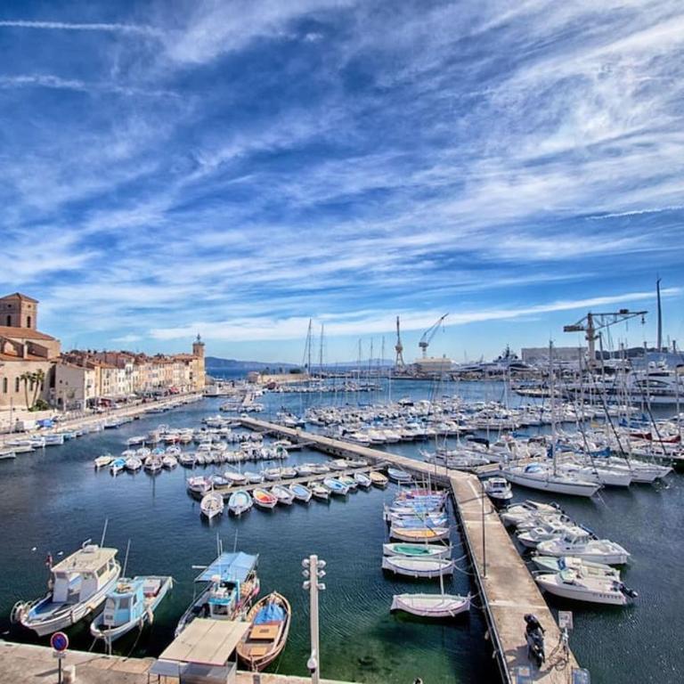 Cahino, déco contemporaine, clim, parking - Two-Bedroom Apartment - 37
