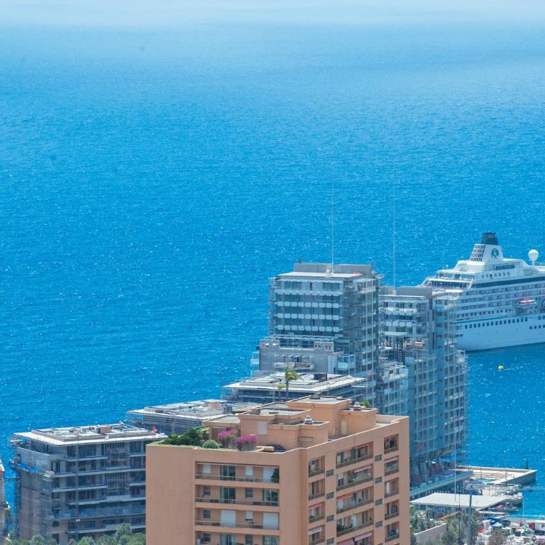 MONTEVERDI - Appartement 150 m2 - Frontière Monaco - Parking - Appartement 3 Chambres - 4