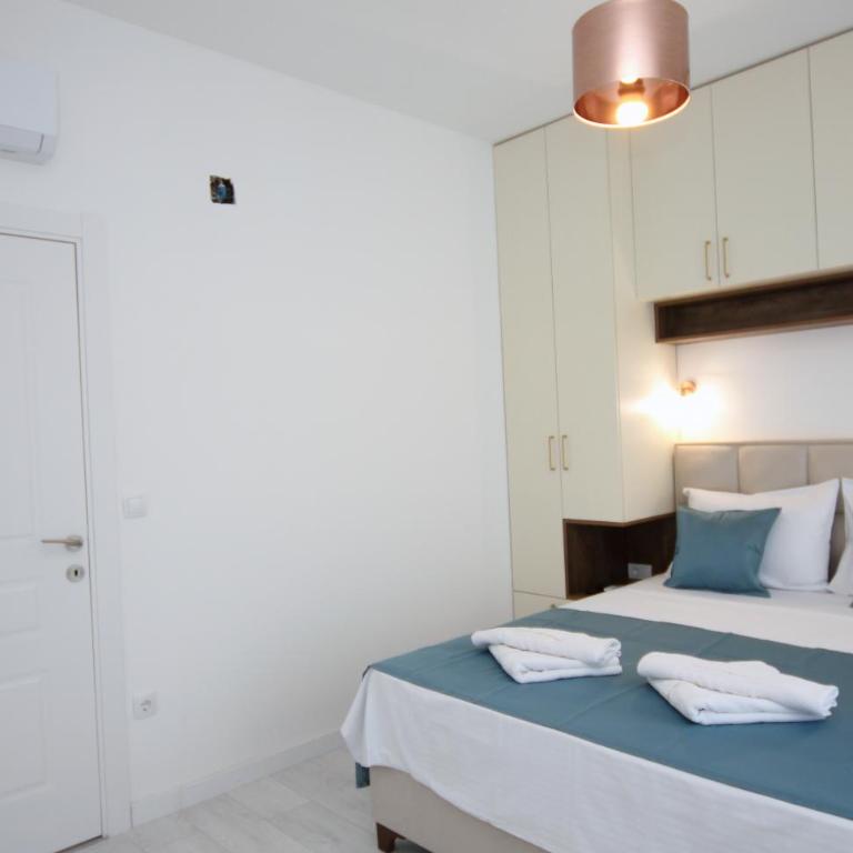 Venima luxury Seaview Pine Apartment - Two-Bedroom Apartment with Sea View - 25