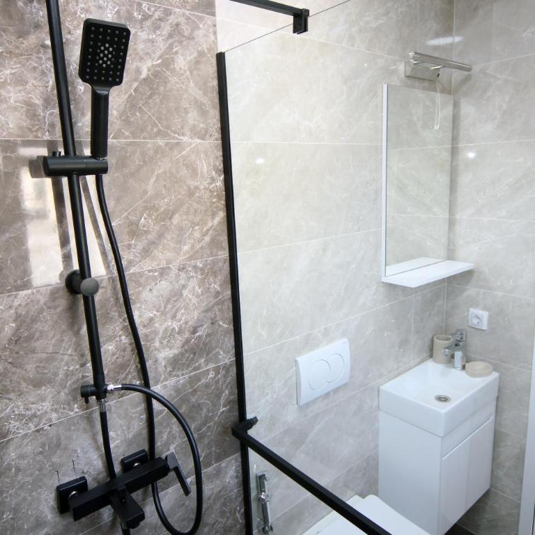 Venima luxury Seaview Pine Apartment - Two-Bedroom Apartment with Sea View - 57
