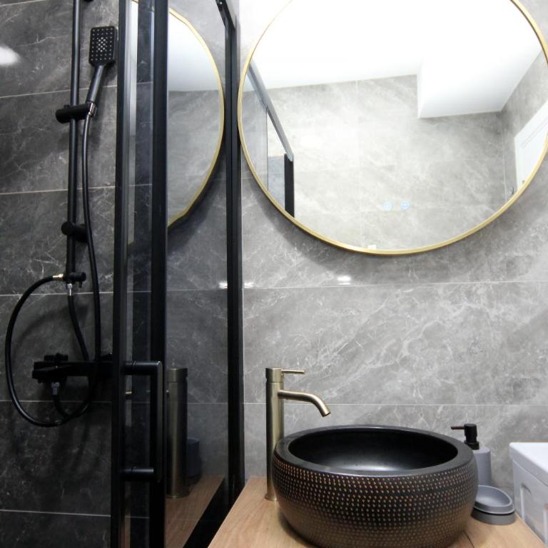 Venima luxury Seaview Pine Apartment - Two-Bedroom Apartment with Sea View - 58