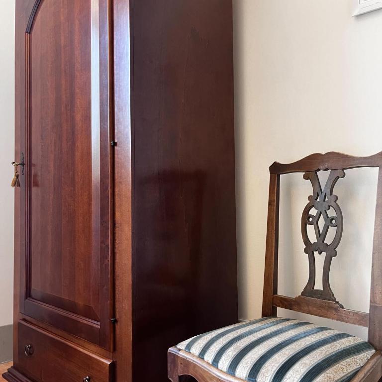The Monna Lisa Resort - King Room with Balcony - 4