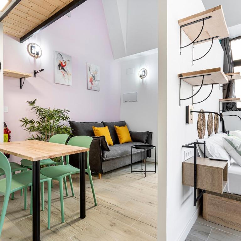 Marie Curie Flats, Lovely Loft - One-Bedroom Apartment - 4