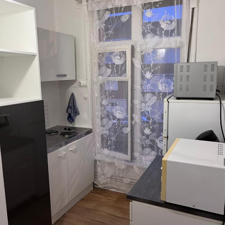 Petit appart - Apartamento de 1 dormitorio - 3