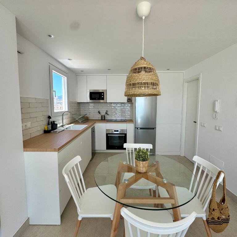 SunnyPalms - Beachfront Penthouse with stunning sea view - Two-Bedroom Apartment - 15