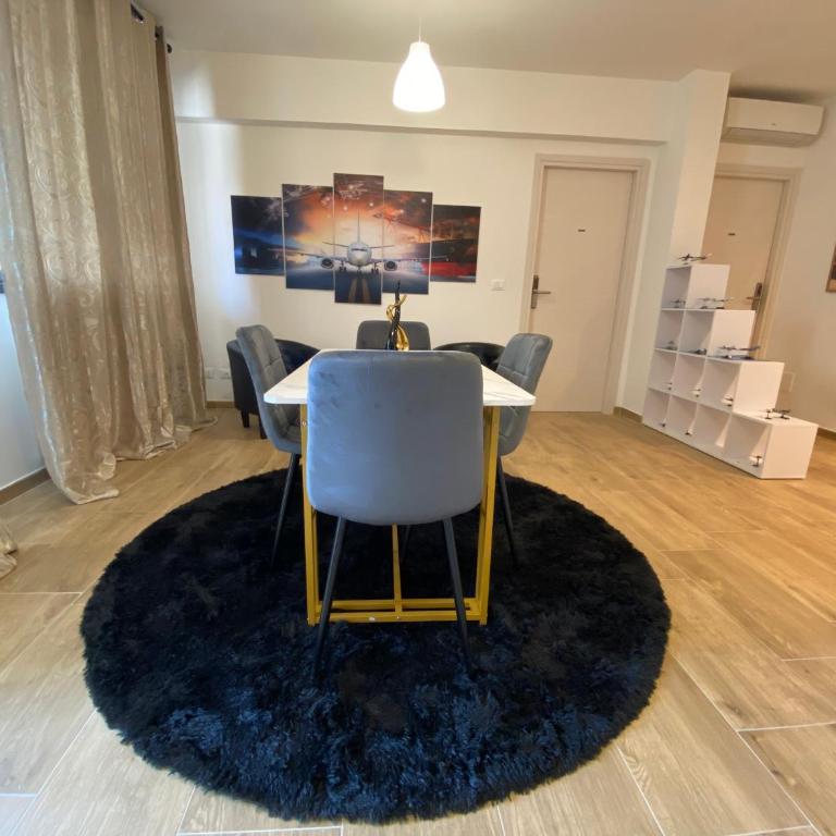 Urban Nest Skyline Retreat Rooms - Double Room with Private Bathroom - 10