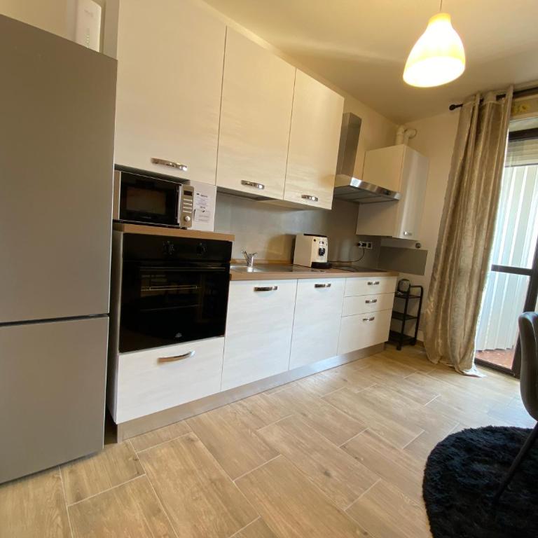 Urban Nest Skyline Retreat Rooms - Double Room with Private Bathroom - 11