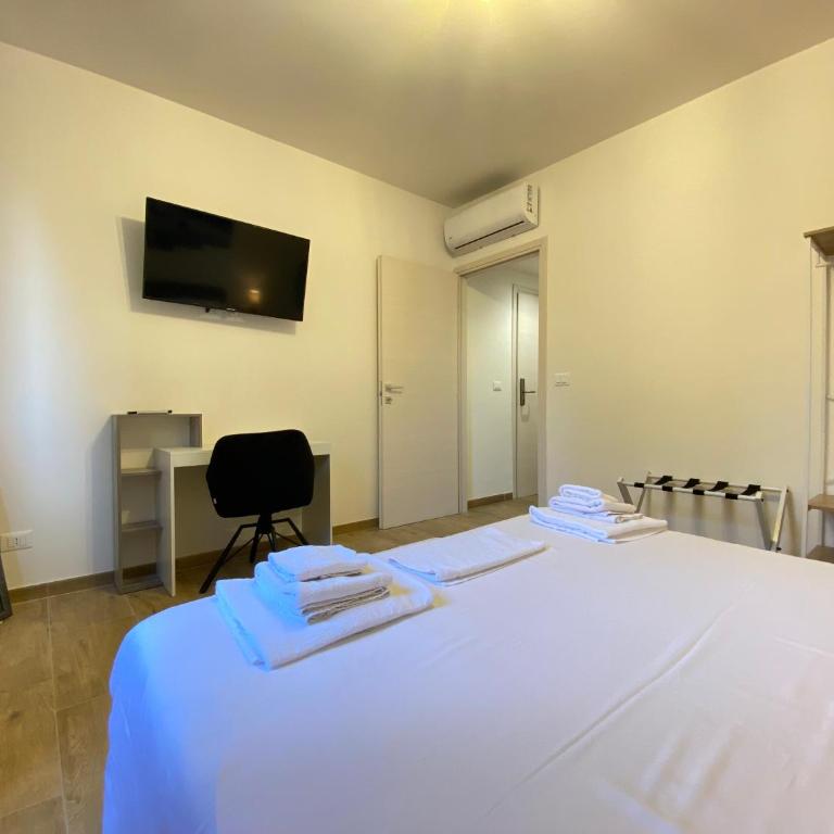 Urban Nest Skyline Retreat Rooms - Deluxe Double Room - 26