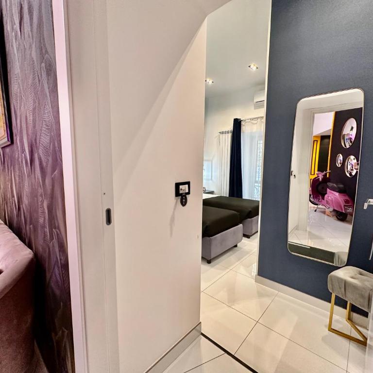 Elegance Rooms Spaccanapoli - Camera Doppia con Letti Singoli - 11