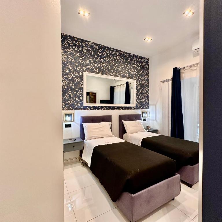 Elegance Rooms Spaccanapoli - Camera Doppia con Letti Singoli - 3