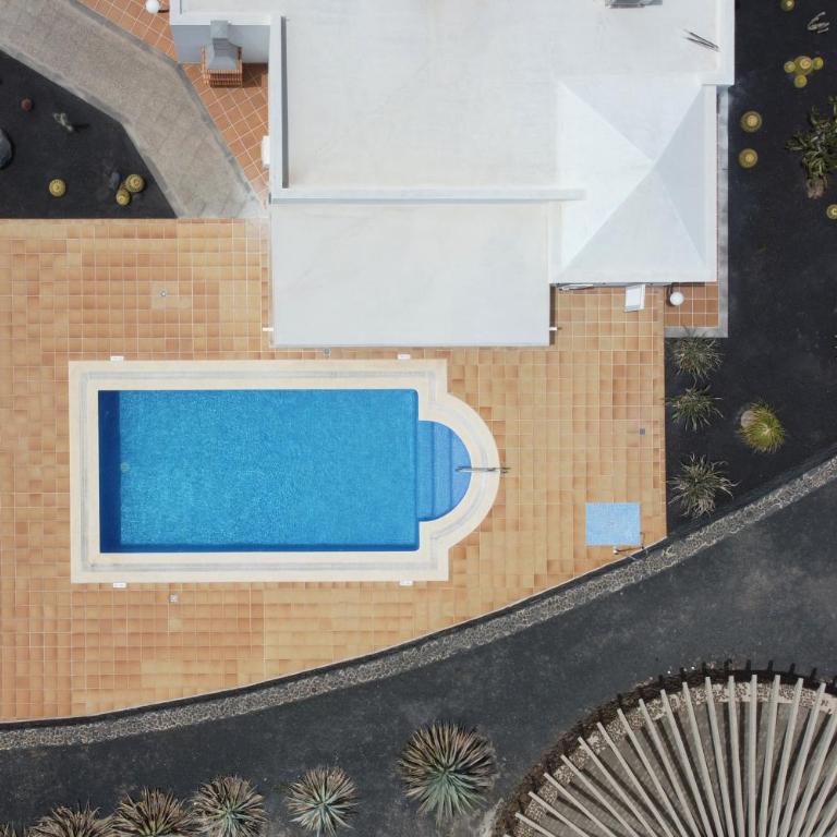 Casa ELENA - Three-Bedroom Villa - 36