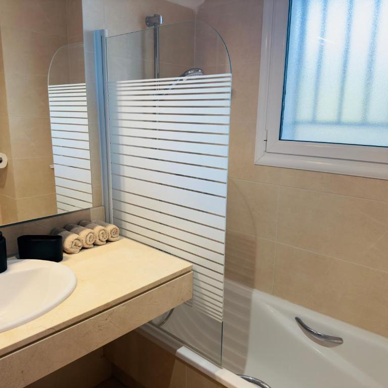 Casa Heidi - Pool - Sunsets - Ocean - Cliffs - Two-Bedroom Apartment with Terrace and Sea View - 36