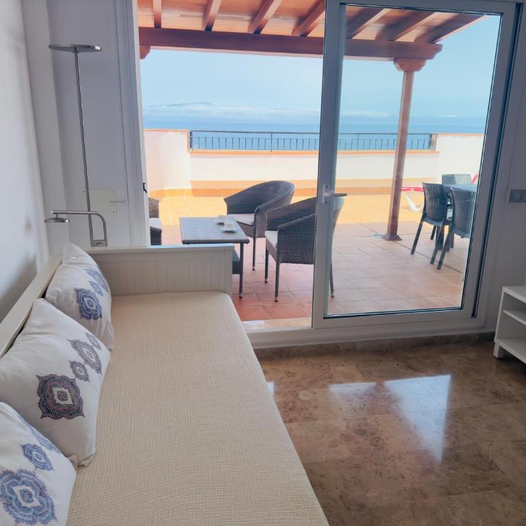 Casa Heidi - Pool - Sunsets - Ocean - Cliffs - Two-Bedroom Apartment with Terrace and Sea View - 17