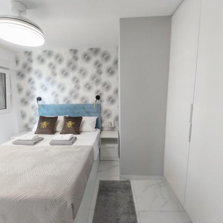 Gandia Playa Apartament Claudia Lux con vistas al mar - Apartamento de 3 dormitorios - 9