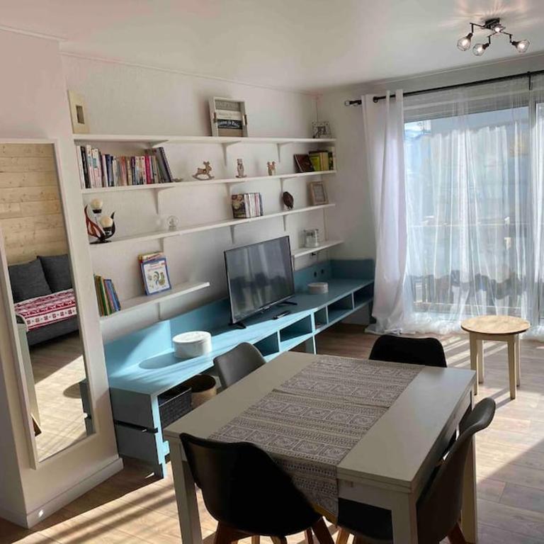 T3 plein centre ville Font Romeu parking couvert - Appartement 2 Chambres - 9