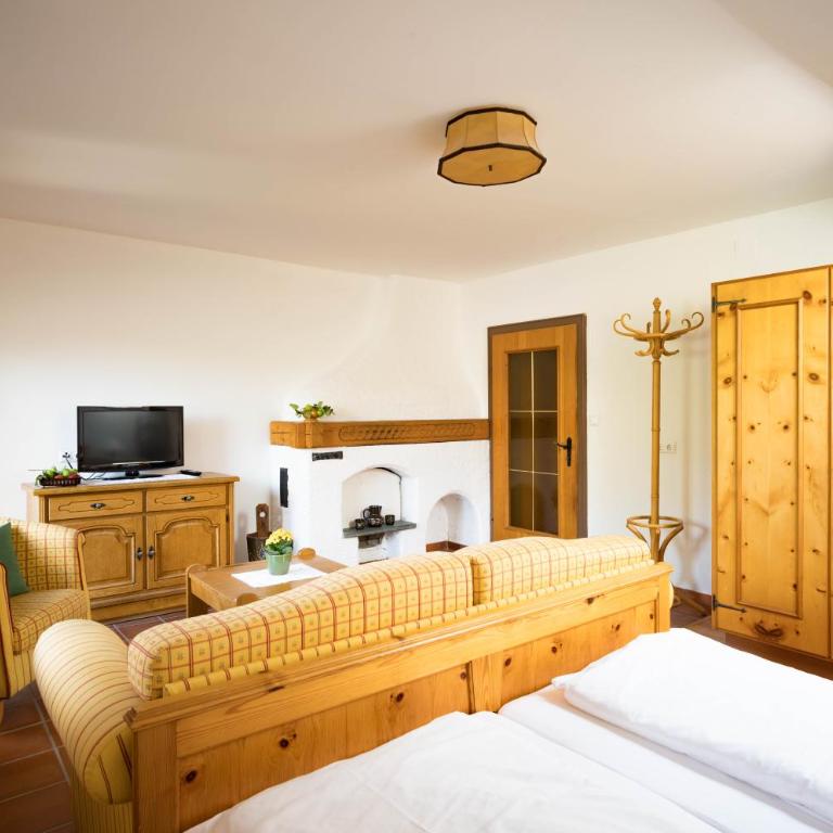 Waldpension Putz - Junior Suite mit Balkon - 2