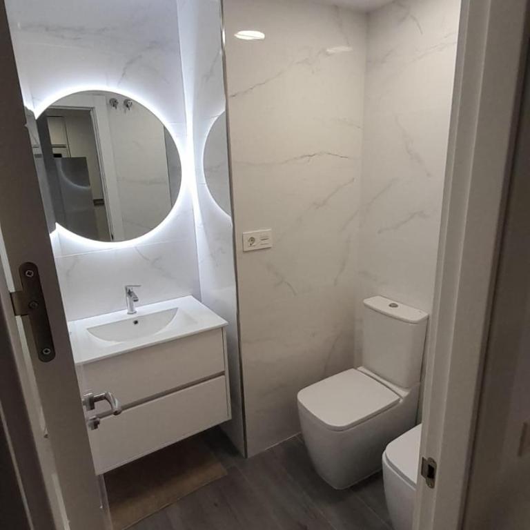 Apartamento Sol y Mar parking gratuito - Apartamento de 1 dormitorio - 9