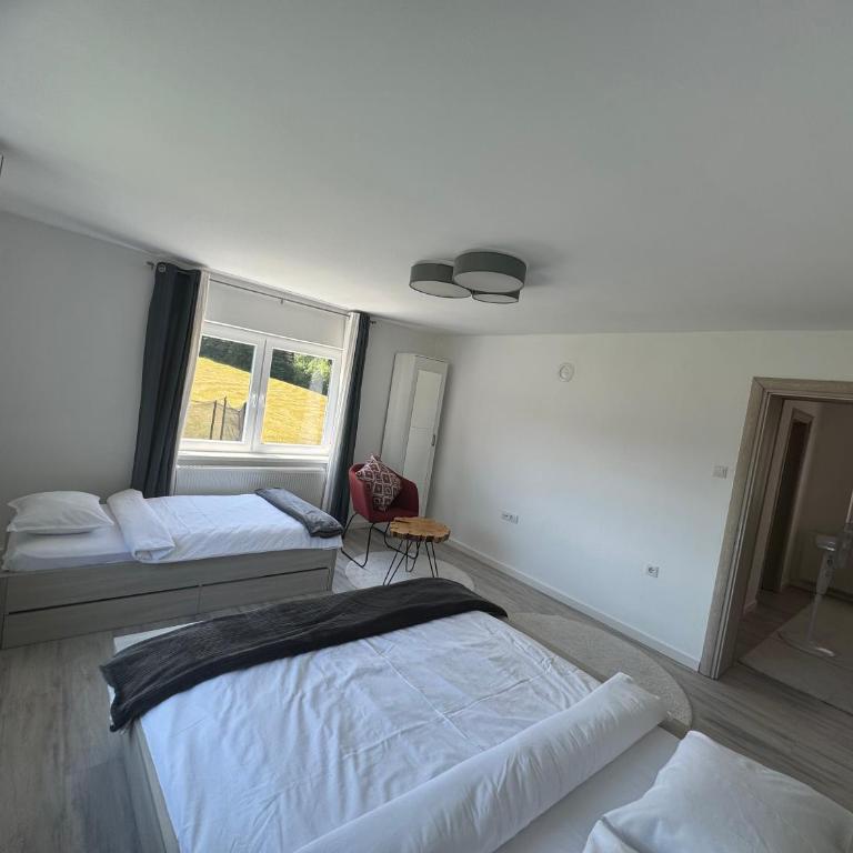 Inn Nature - Three-Bedroom House - 6
