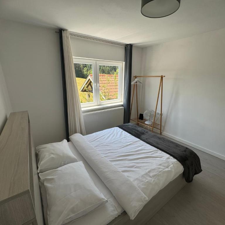 Inn Nature - Three-Bedroom House - 9