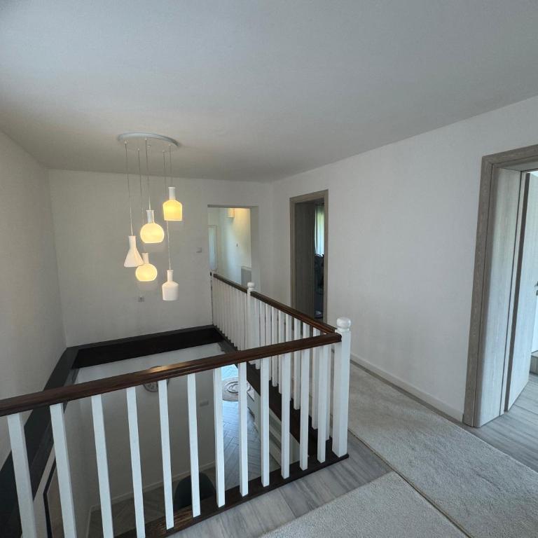 Inn Nature - Three-Bedroom House - 24