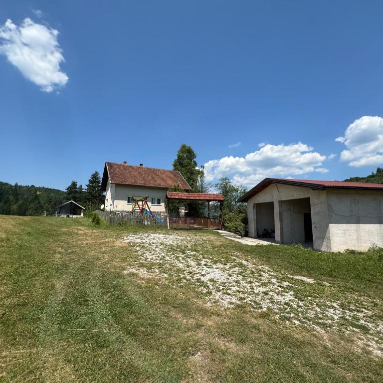 Inn Nature - Three-Bedroom House - 39