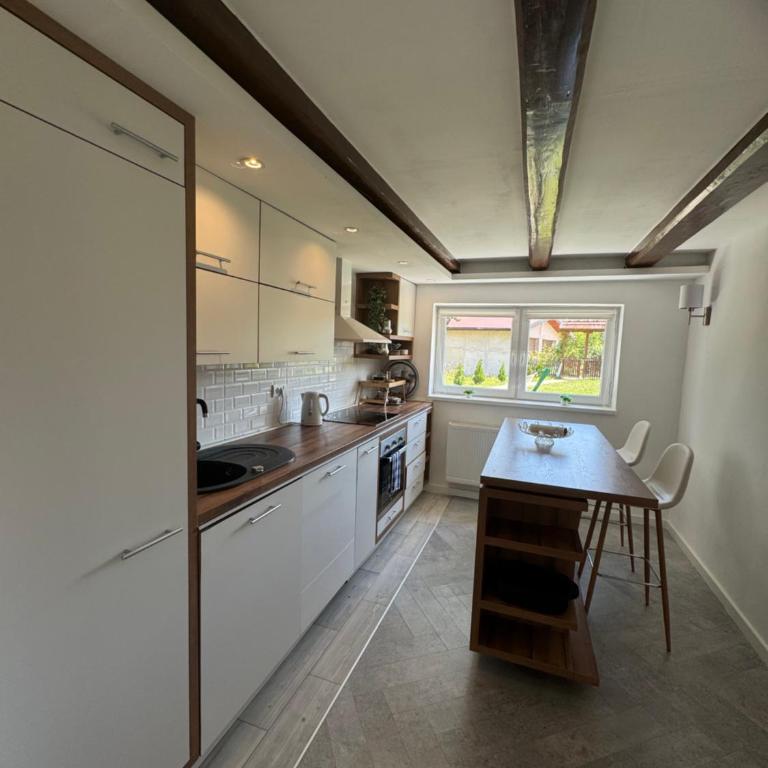 Inn Nature - Three-Bedroom House - 13