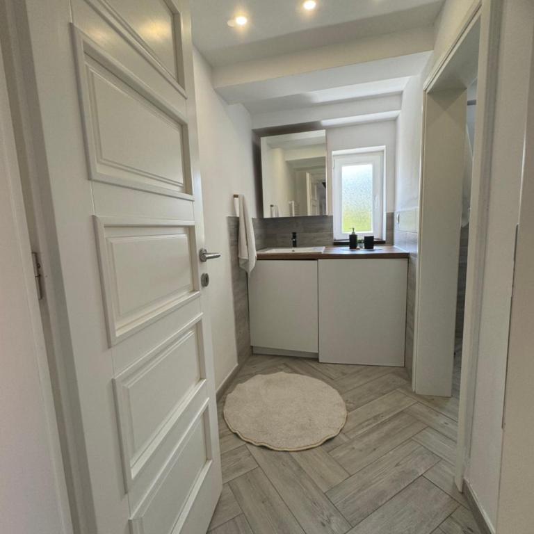 Inn Nature - Three-Bedroom House - 18