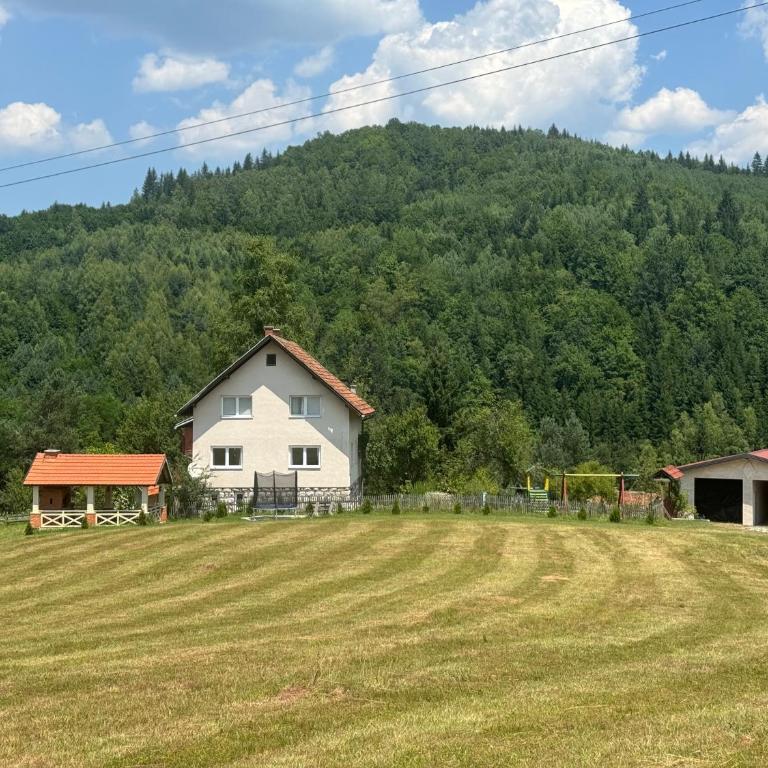 Inn Nature - Three-Bedroom House - 47
