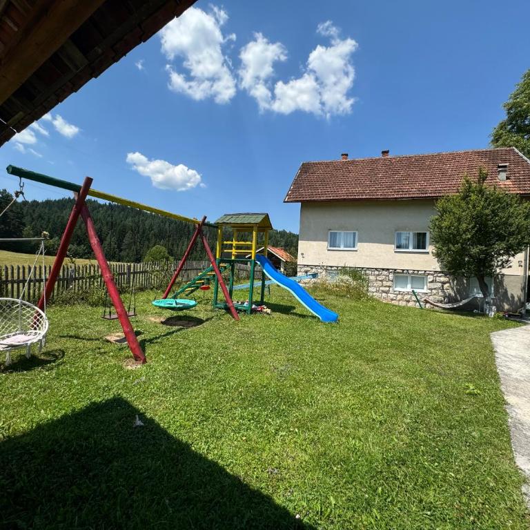 Inn Nature - Three-Bedroom House - 57