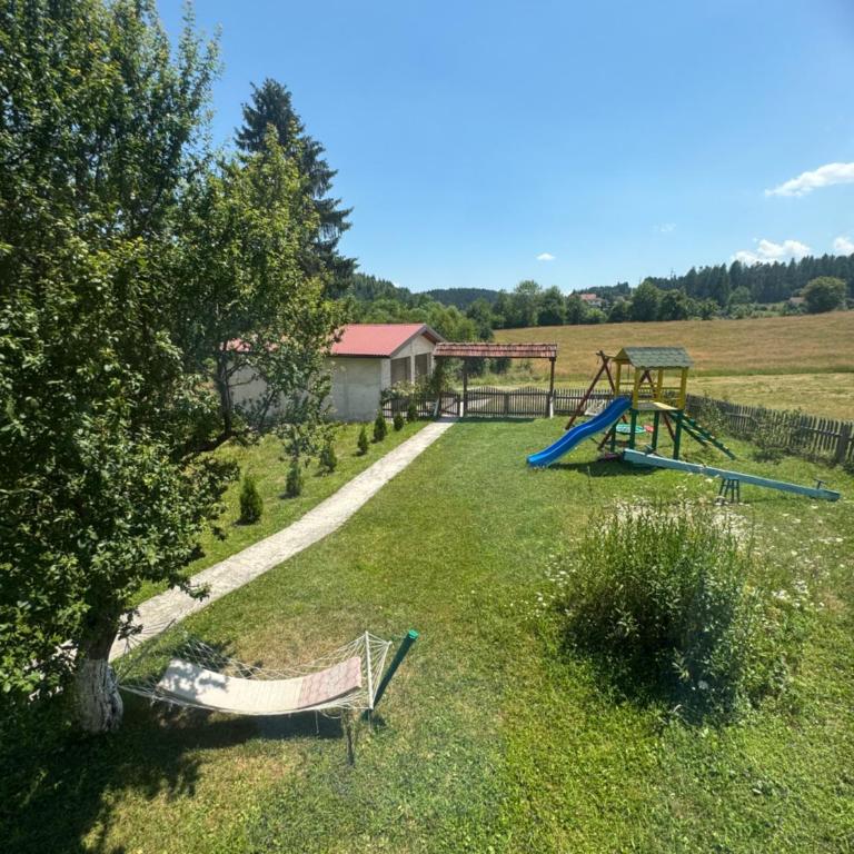 Inn Nature - Three-Bedroom House - 59