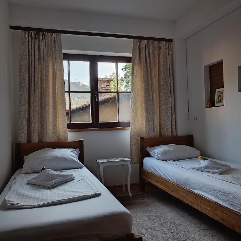 ABAGuesthouse - Two-Bedroom Apartment with City View - 25