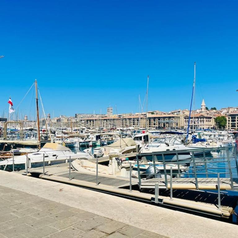 T2 au pied du Vieux port et vue Notre Dame - Appartement 1 Chambre - 13