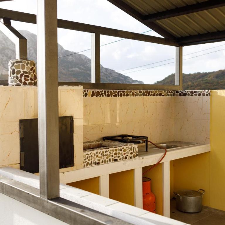 Liona - Two-Bedroom Apartment - 7
