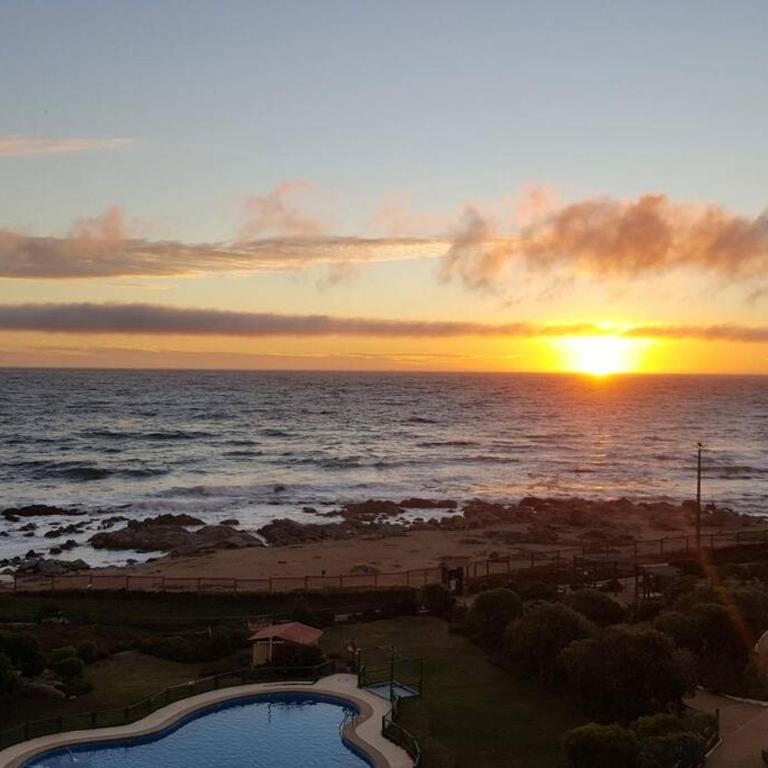 Total descanso frente al mar - Three-Bedroom Apartment - 32