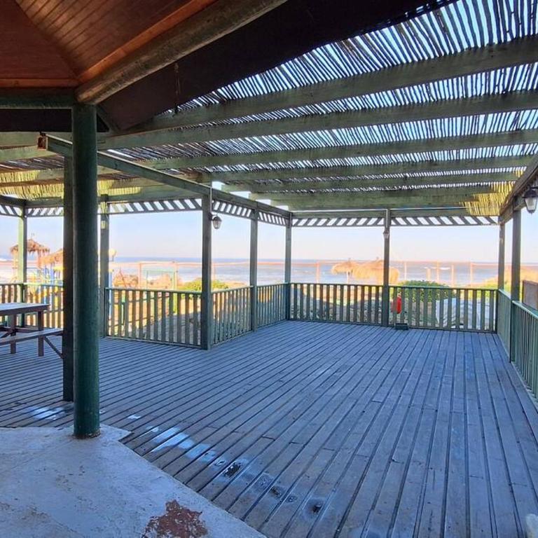 Total descanso frente al mar - Three-Bedroom Apartment - 54