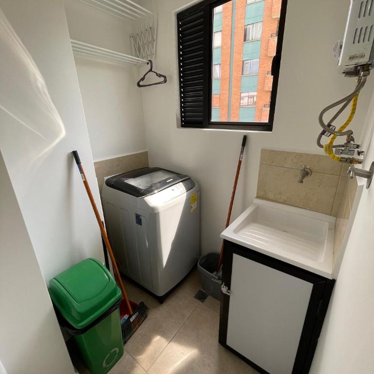 Apartamento en Laureles Medellin Aire Acondicionado - Apartamento de 2 dormitorios - 6