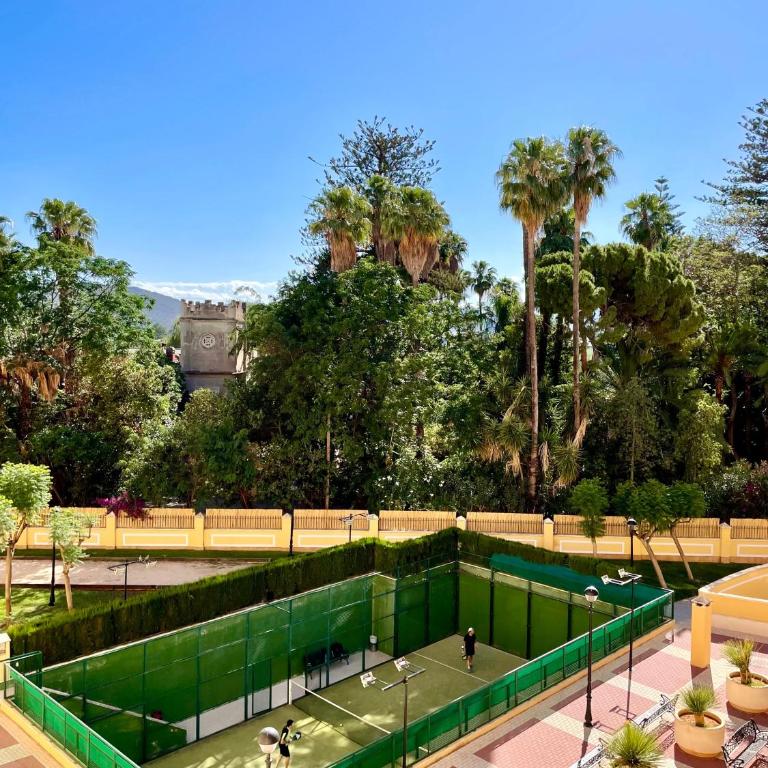 Bonito apartamento en Denia con piscina y vistas - Three-Bedroom Apartment - 19