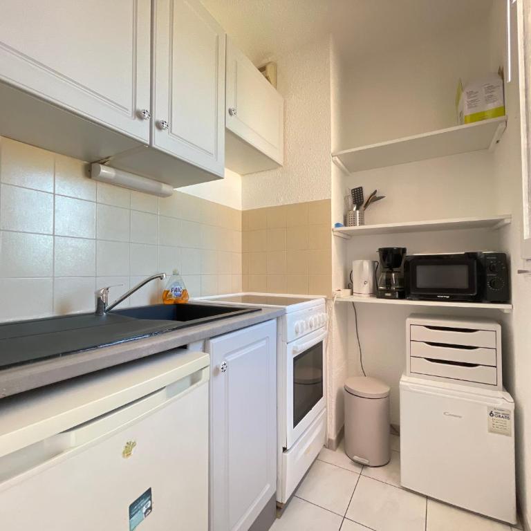 Studio cabine climatisé avec terrasse et parking à 500m de la plage de Sète - FR-1-338-144 - Studio - 16
