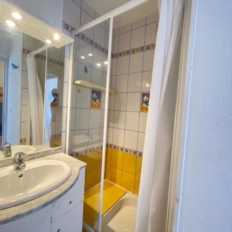 Studio cabine climatisé avec terrasse et parking à 500m de la plage de Sète - FR-1-338-144 - Studio - 18