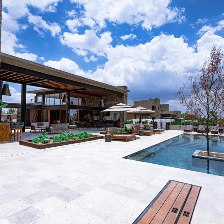 Exclusive Luxury Home with Rooftop Jacuzzi - Five-Bedroom House - 34